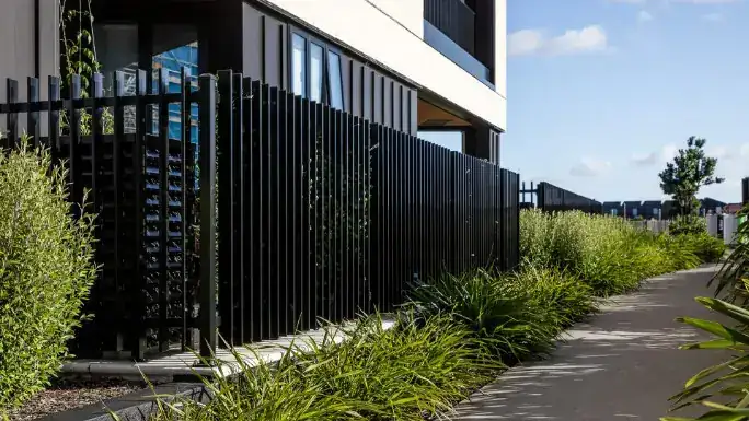 Vertical Finned Aluminium Fence Design